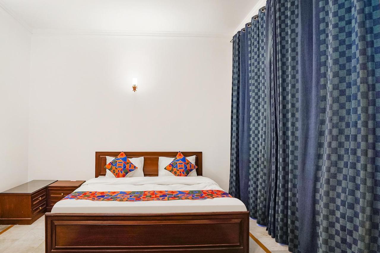 Fabexpress Goodwill Homes Hotel New Delhi